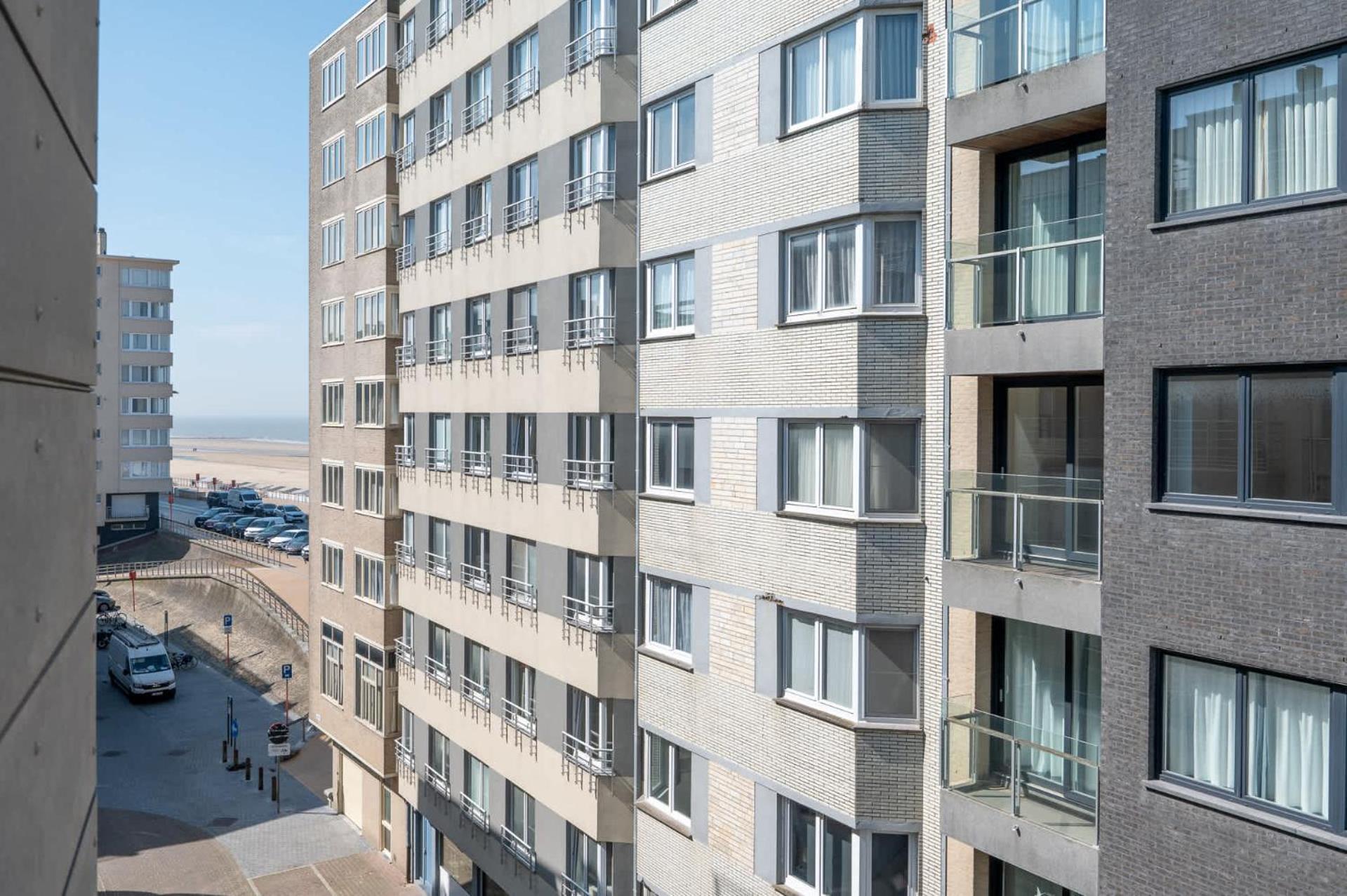 Perfectly Situated 2br Near The